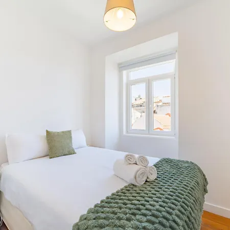Апартаменты Cozy & Modern In Historic Center Of