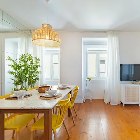 Cozy & Modern In Historic Center Of Апартаменты Лиссабон