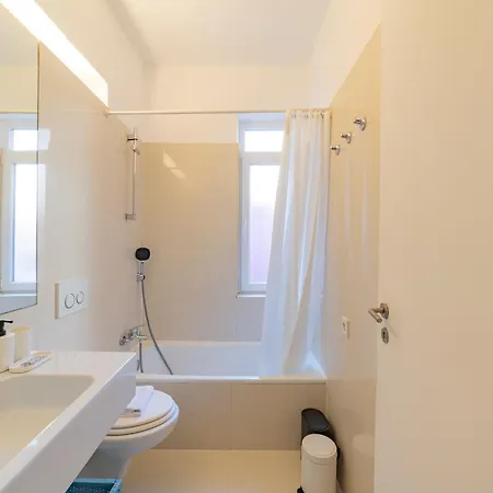 Апартаменты Cozy & Modern In Historic Center Of *
